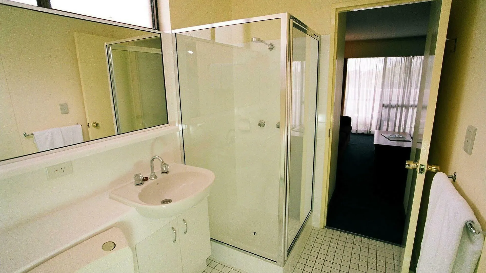 Mt Ommaney Hotel Apartments Brisbane 4*,