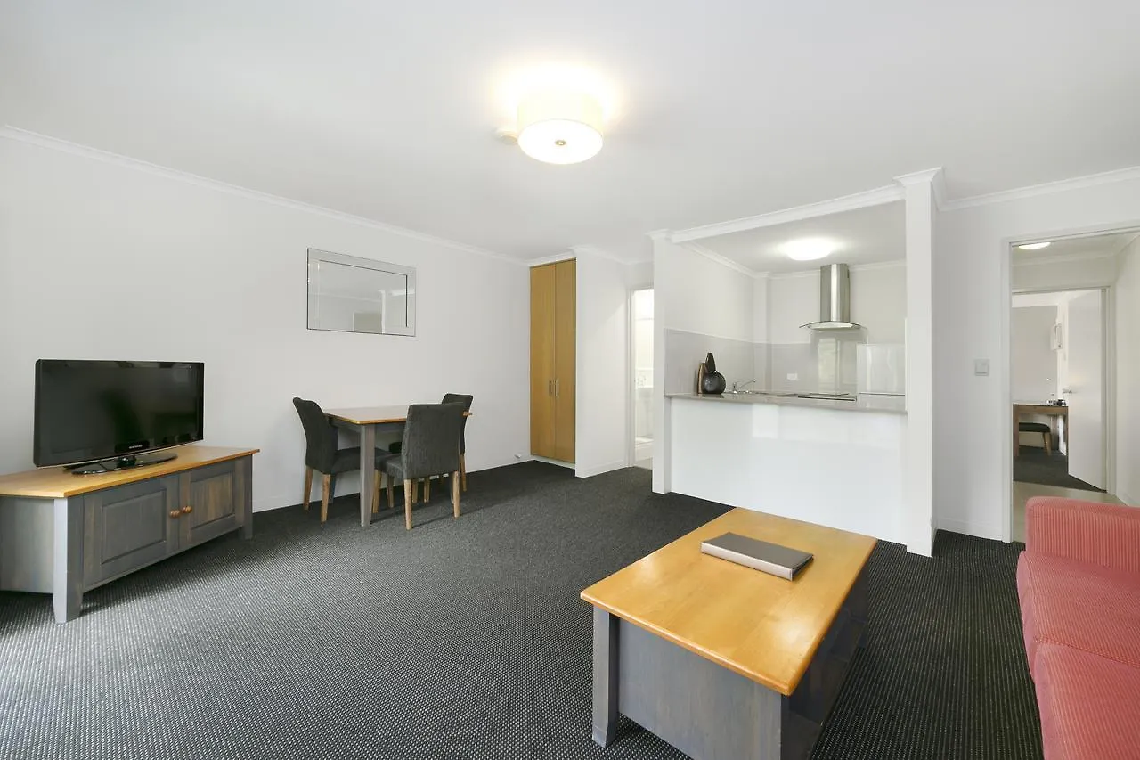 Апарт-отель Mt Ommaney Hotel Apartments Брисбен